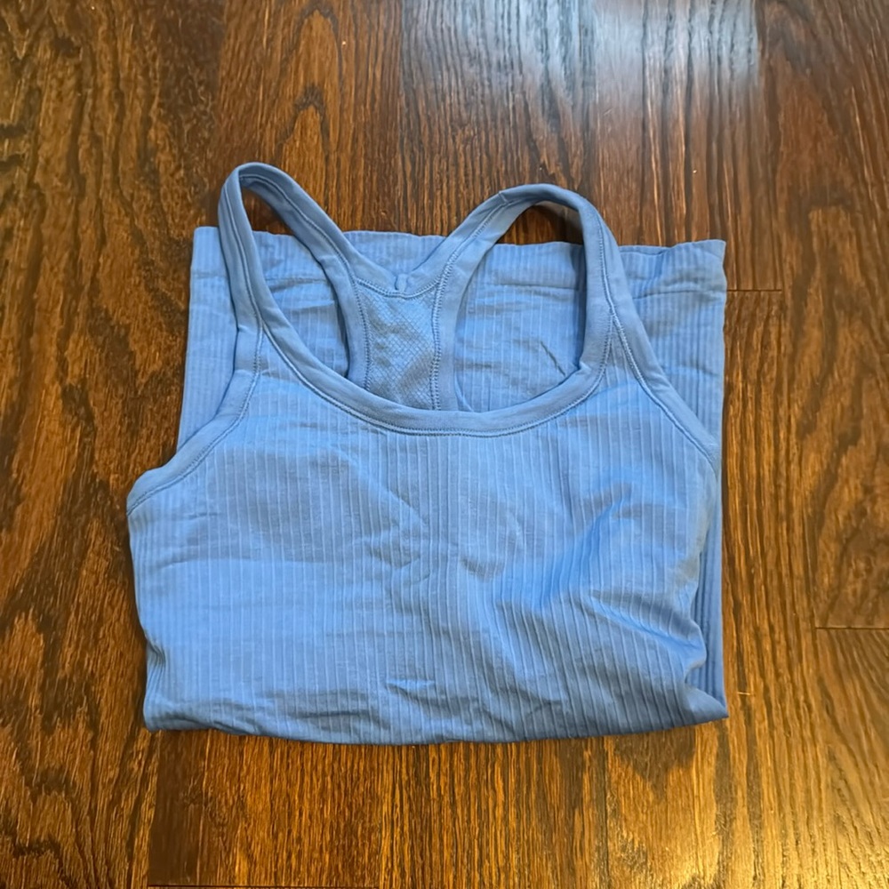 Lululemon ebb to street tank